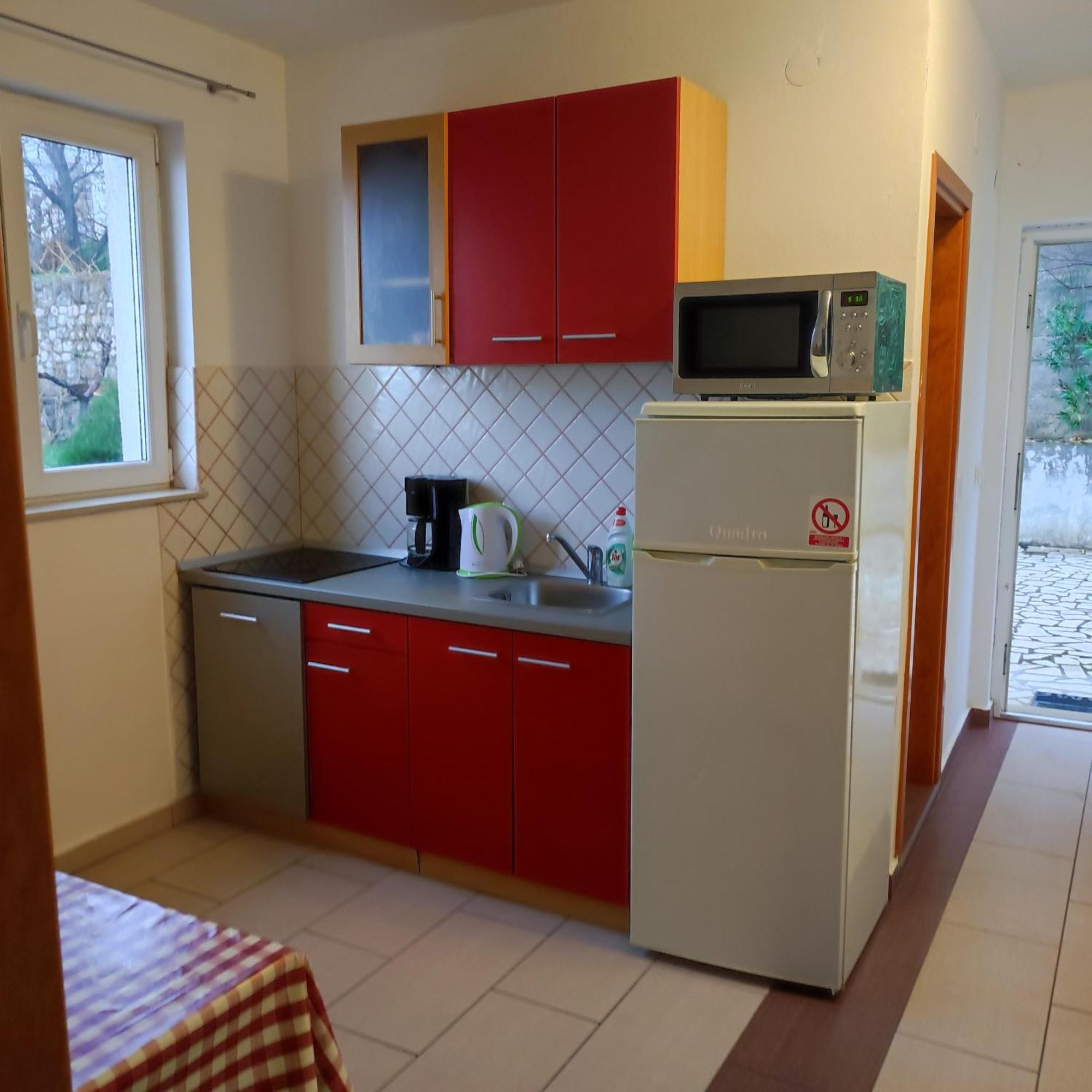 Apartments & Room Madi Сень Екстер'єр фото