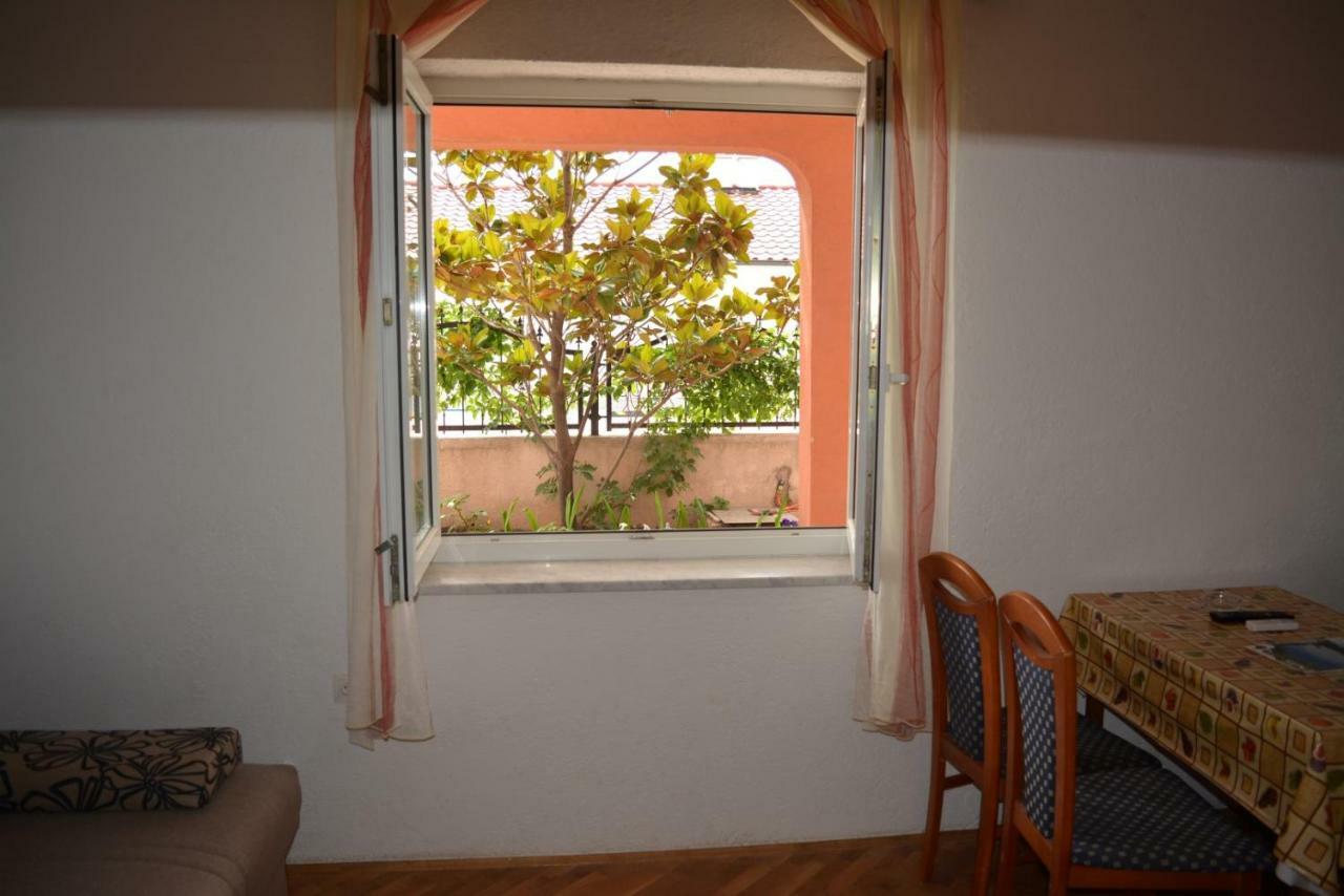 Apartments & Room Madi Сень Екстер'єр фото